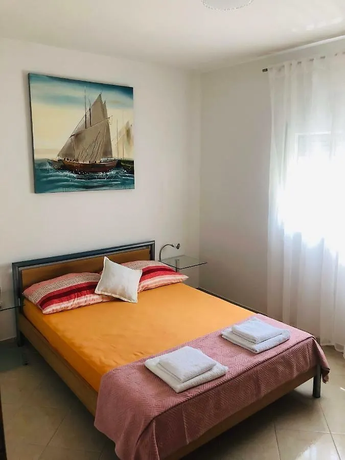 Vir Holidays Appartement
